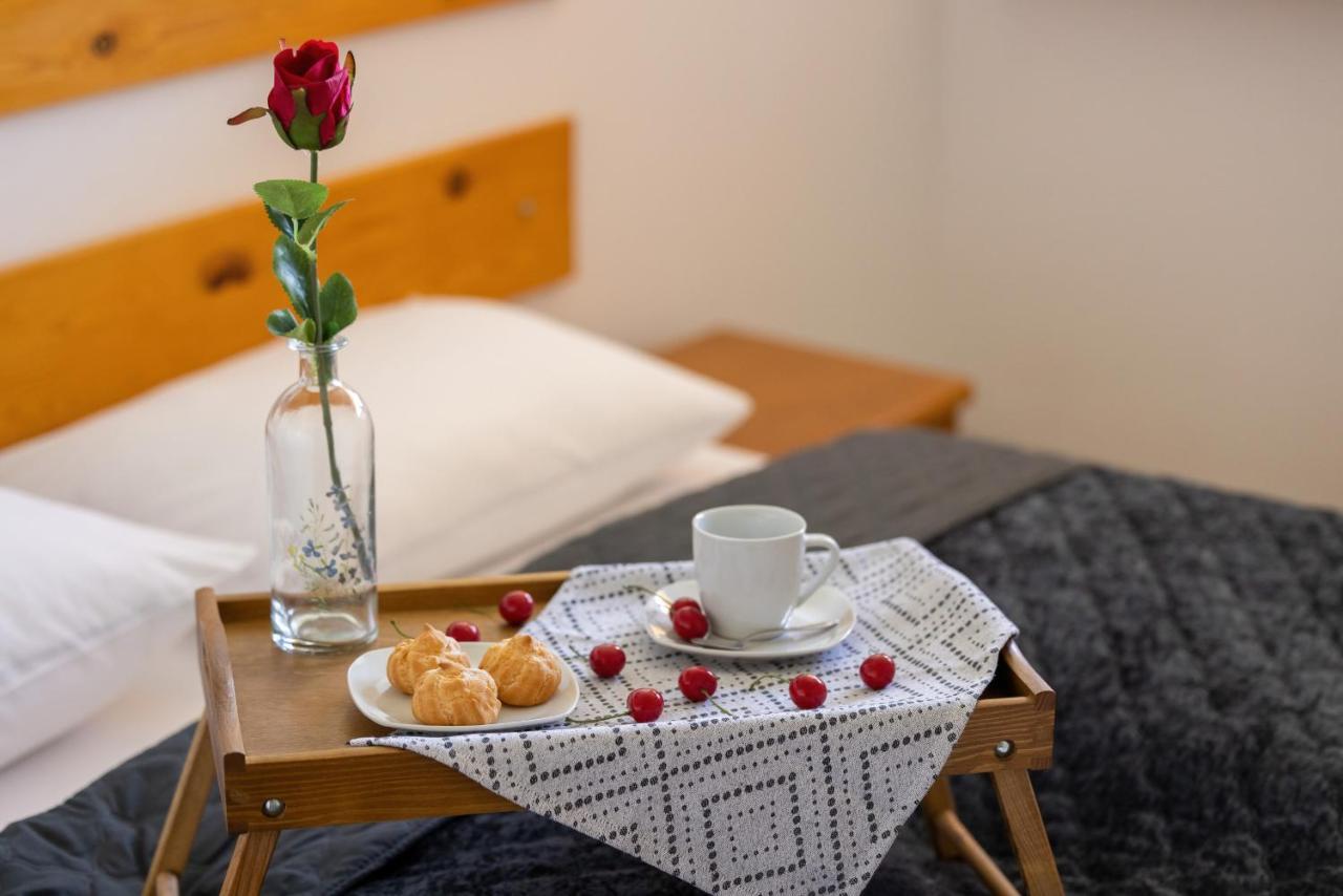 Apartamenty Wisniowy Sad By Noclegi Renters Kolobrzeg Bagian luar foto